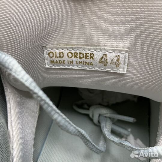 Оригинал 44 eu OLD order vintage white