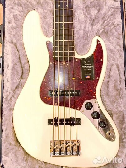 Бас гитара Fender Professional II Jazz Bass V USA