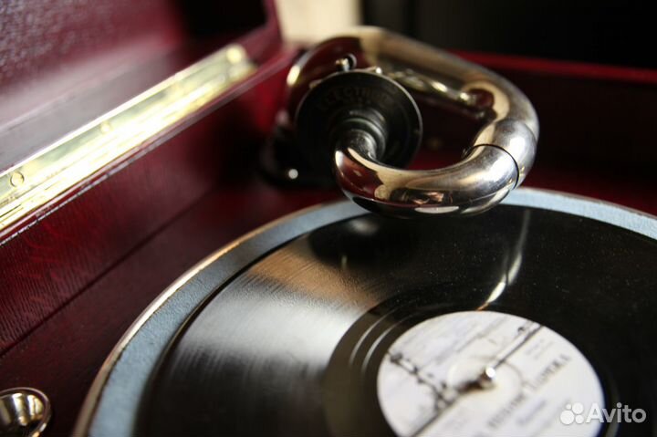 Патефон кабинетный Electrola