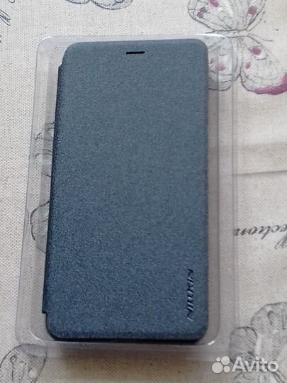 Чехол-книжка на телефон