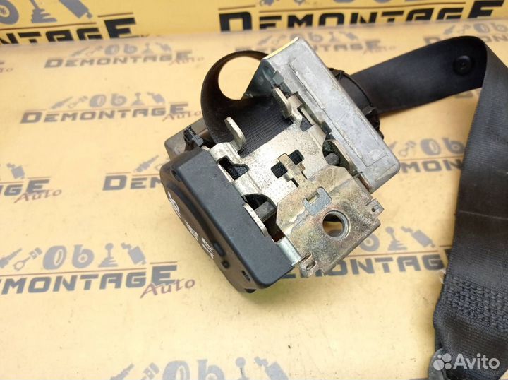 Ремень безопасности задний правый Passat b5