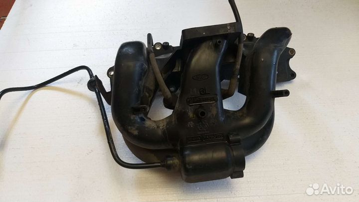 Впускной коллектор Ford Escort 1998 1.6