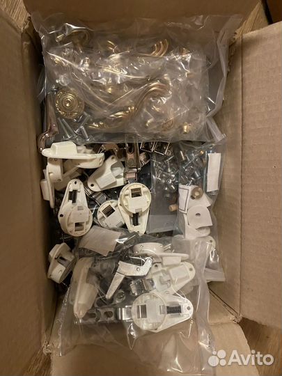 Мебельная фурнитура