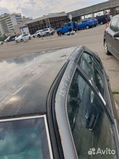Alfa Romeo 164 2.5 МТ, 1990, битый, 303 000 км