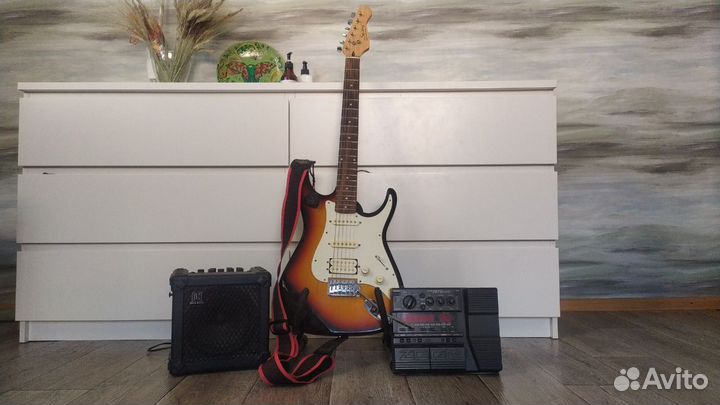 Электрогитара с комплектующим оборудованием
