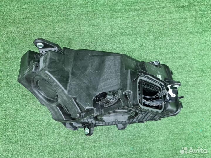 Фара левая Mercedes-Benz GLC