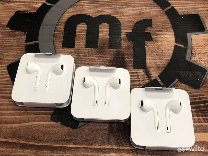 Наушники iPhone
