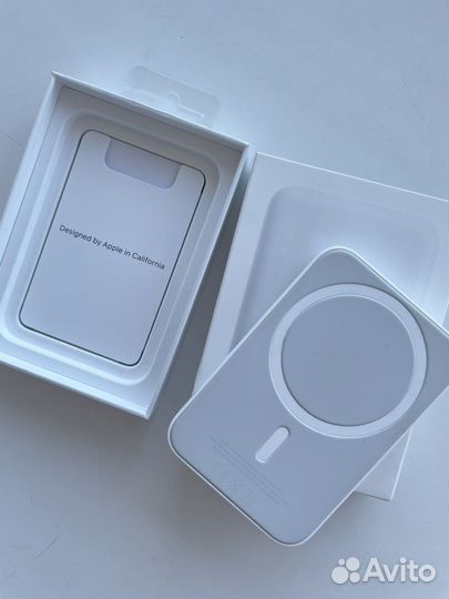 Apple Magsafe battery pack