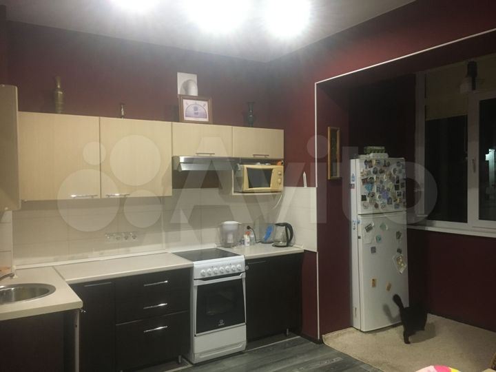 2-к. квартира, 53 м², 3/3 эт.