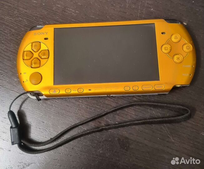Sony PSP 3000 Gold Limited Edition