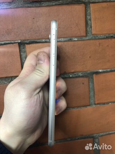 iPhone 8 Plus, 64 ГБ