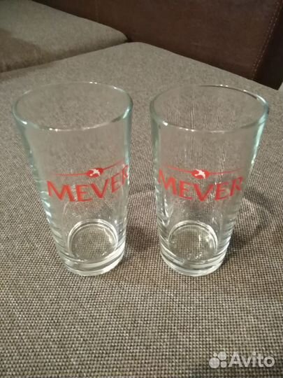 Стеклянные стаканы