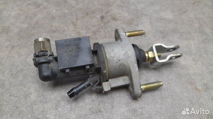 Главный цилиндр сцепления Chery Tiggo T11 3 1.6