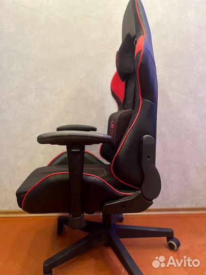 Кресло игровое zombie Thunder 1