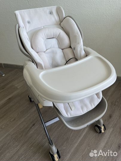 Стульчик combi для кормления