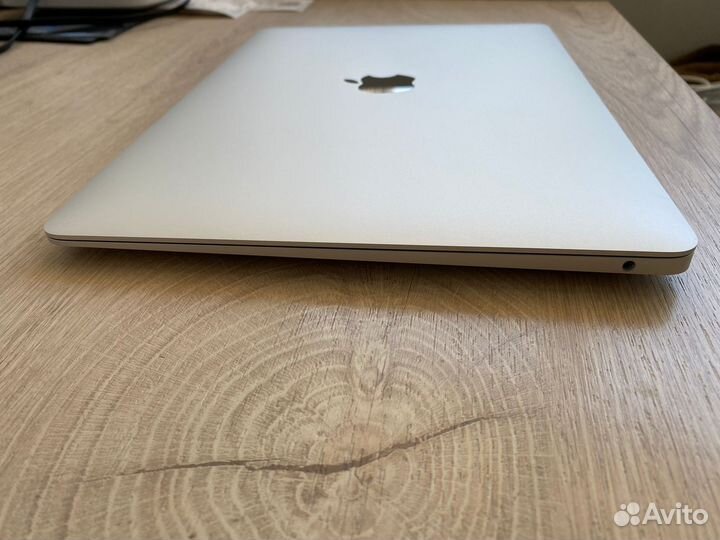Apple MacBook air 13 2020 m1