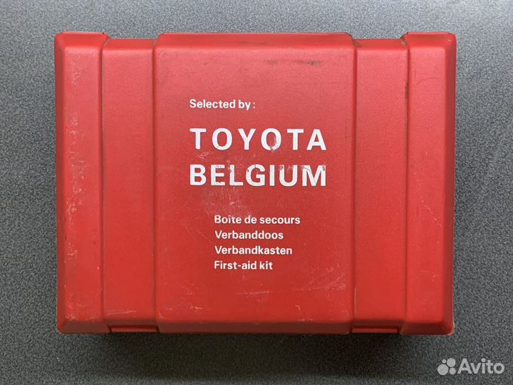 Аптечка Audi, Toyota оригинал