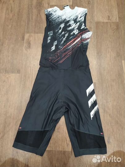 Велосипедки и мужские adidas