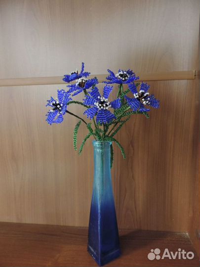 Васильки из бисера в вазе, рост 30 см
