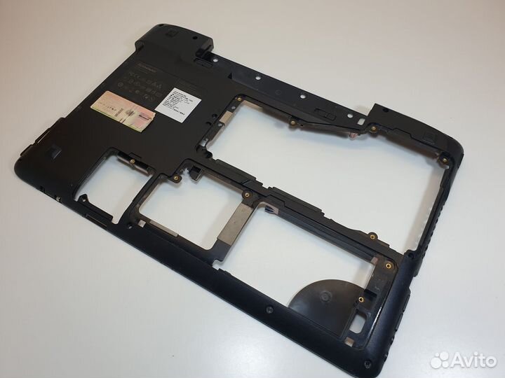 Поддон Lenovo Y560 дефект