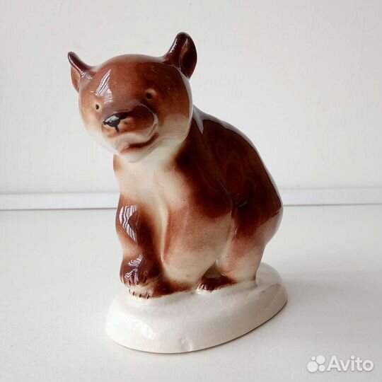 Статуэтка Бурый медвежонок. лфз.Фарфор СССР