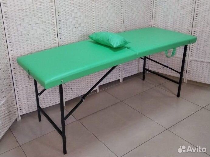 Кушетка косметологическая. Стол косметолога