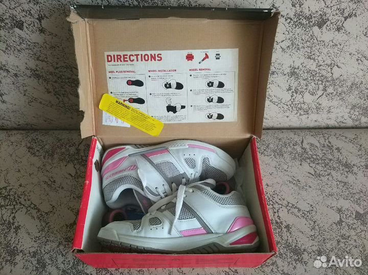 Роликовые кроссовки Heelys (размер 35)