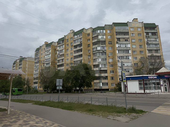 4-к. квартира, 84 м², 4/10 эт.