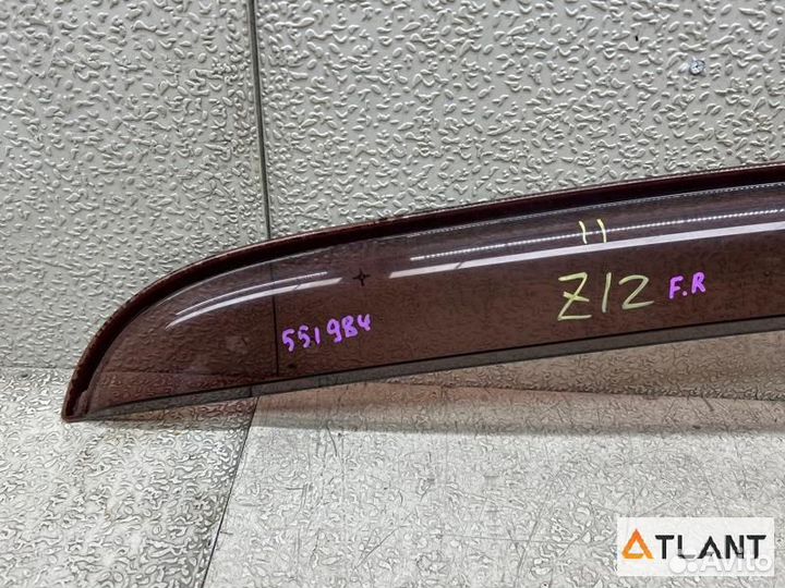 Ветровик передний правый nissan cube