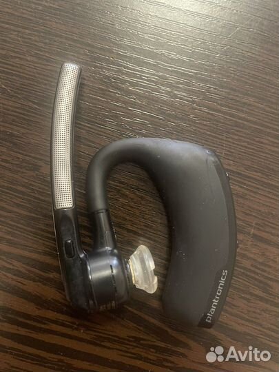 Bluetooth-гарнитура Plantronics Voyager Legend