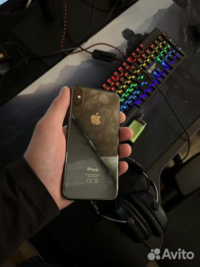 iPhone X, 64 ГБ