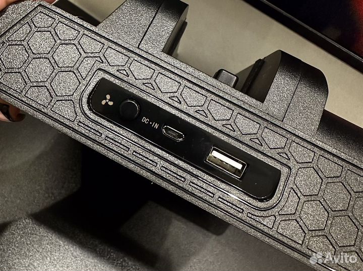 Охлаждающая зарядная станция dobe для PS4