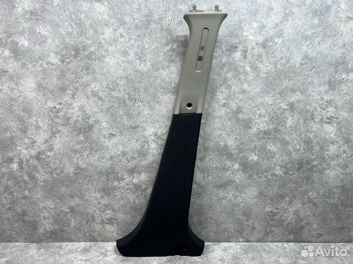 Обшивка центральной стойки правая Renault Logan 2