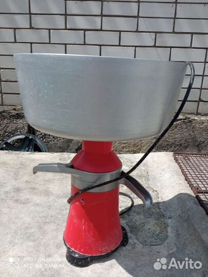 Сепаратор для молока бу