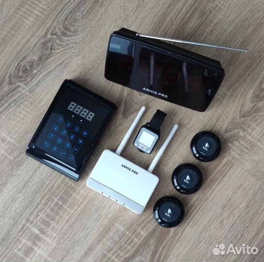 Кнопка вызова официанта,часы, табло, пульт, репите