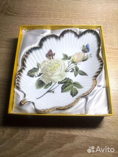 Тарелка подарочная конфетница