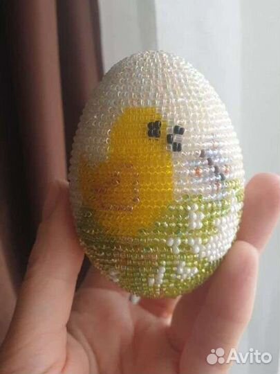 Сувенирное яйцо из бисера