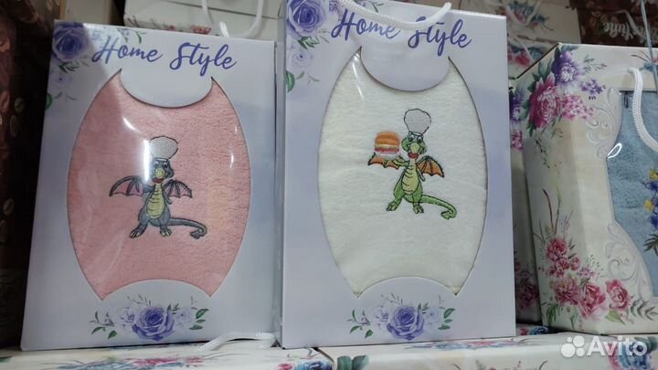 Новогодние подарочные наборы полотенца