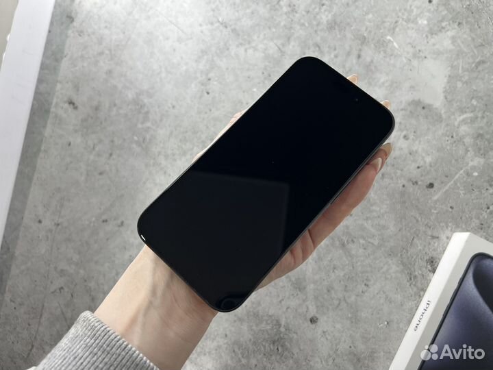 iPhone 15 Pro, 256 ГБ