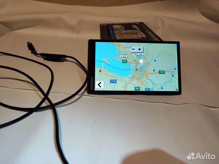 Автомобильный навигатор garmin