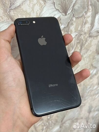 iPhone 8 Plus, 64 ГБ