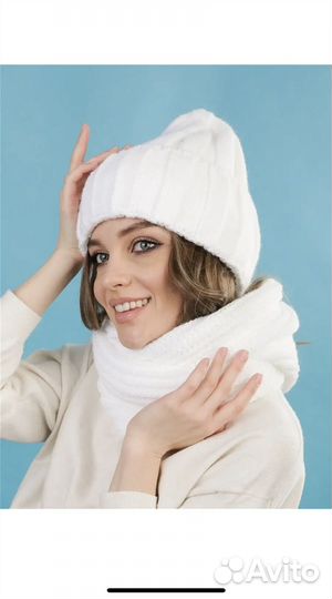 Новый зимний комплект шапка шарф
