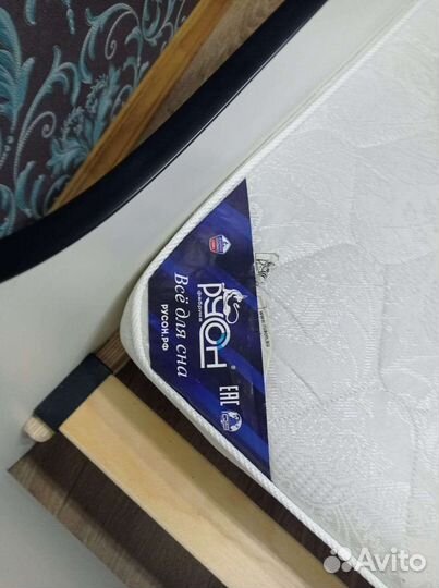 Детская кровать машина бу с матрасом