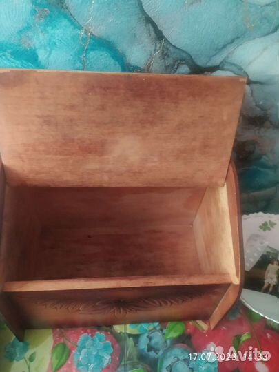 Хлебница деревянная