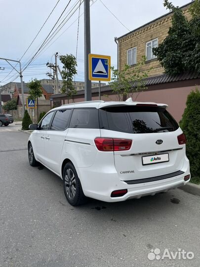 Kia Carnival 2.2 AT, 2018, 183 000 км