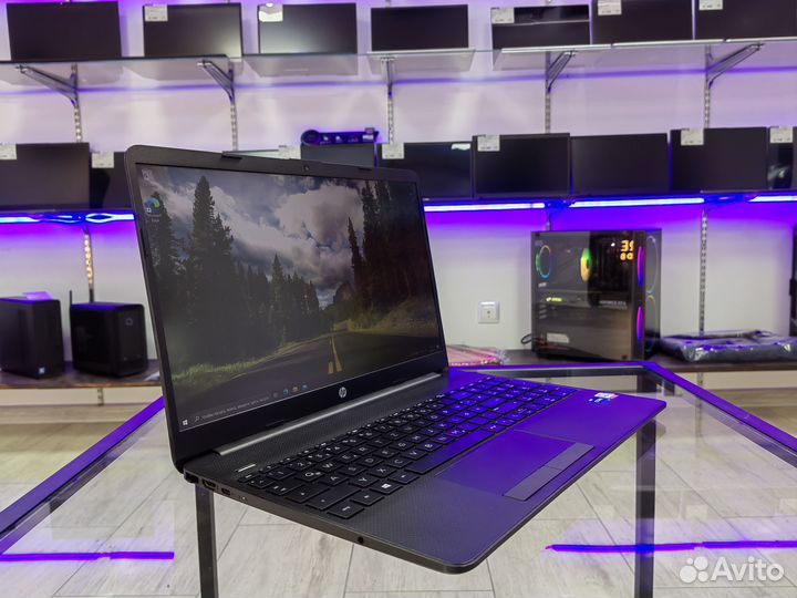 Ноутбук HP Intel i5-1135G7 IPS Экран Iris Xe