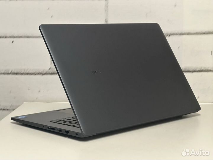 Xiomi RedmiBook 15 в идеальном состоянии