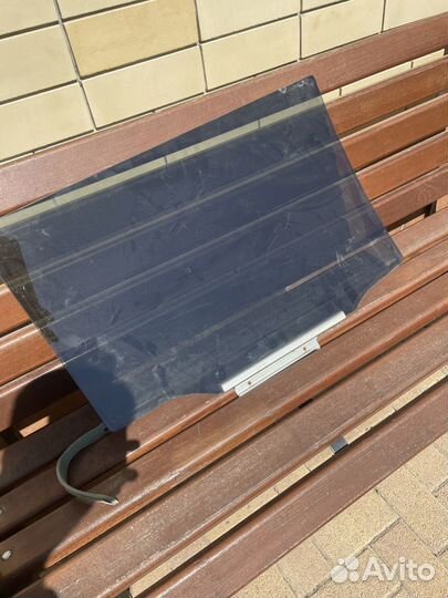 Стекло задней левой двери corolla fielder 141