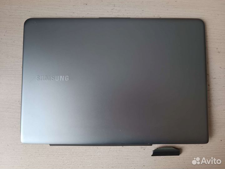 Samsung np530u3b на запчасти