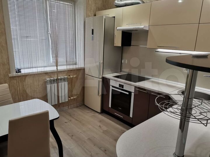 2-к. квартира, 57,2 м², 6/14 эт.